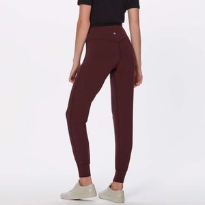 Lululemon Garnet Nulu Back In Action Jogger 29”| 8
